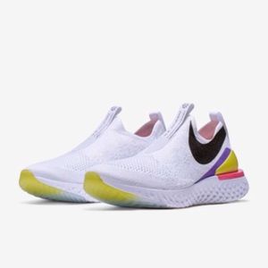 Nike Women's Epic Phantom React Shoe Size 6.5